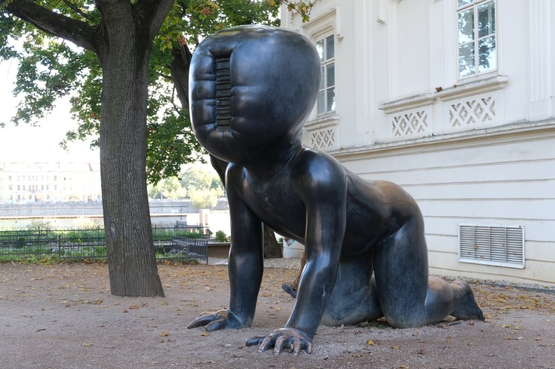 Big bronze baby sculptures by Czech artist David Cerny