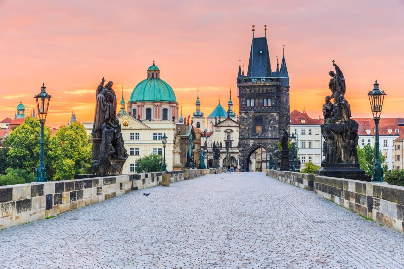 Charles Bridge | Morning view